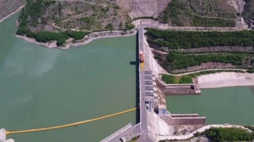 气象局人工降雨火箭弹,降雨无人机