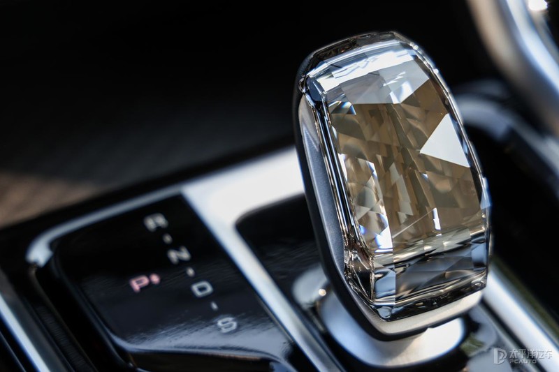 五菱星辰混动版最新测评,五菱星辰混动电劲版最新测评