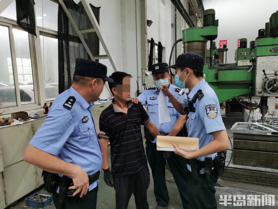 随警记丨车间内揪出窃贼，闪电出击抓逃犯！记者跟随城阳公安110民警出警