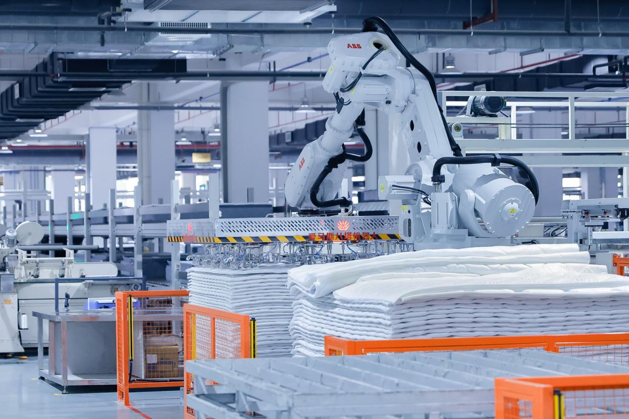 探寻慕思超级智能工厂,慕思工厂生产视频