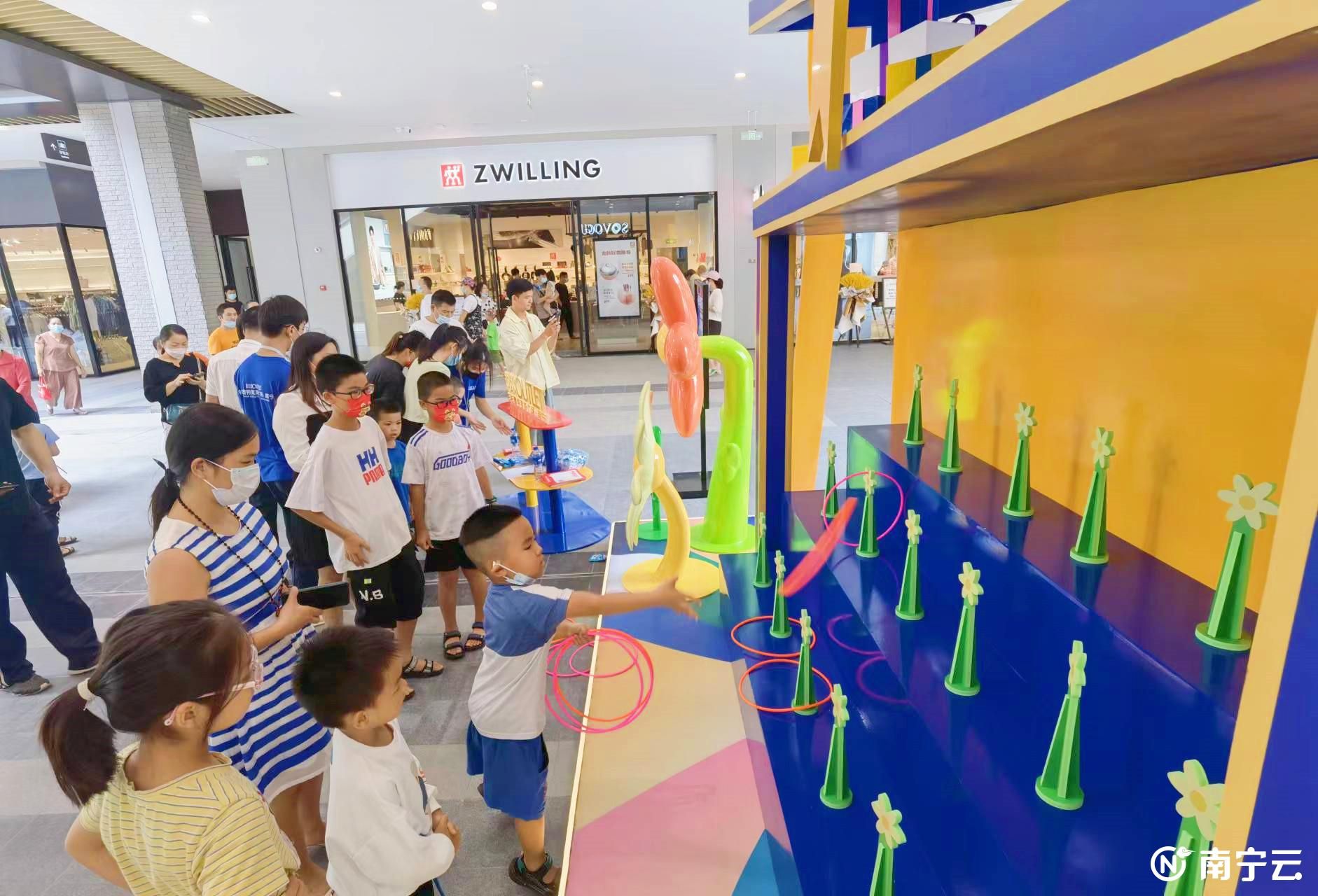 深圳沙井艺展中心跟杉杉奥特莱斯,深圳沙井杉杉奥特莱斯