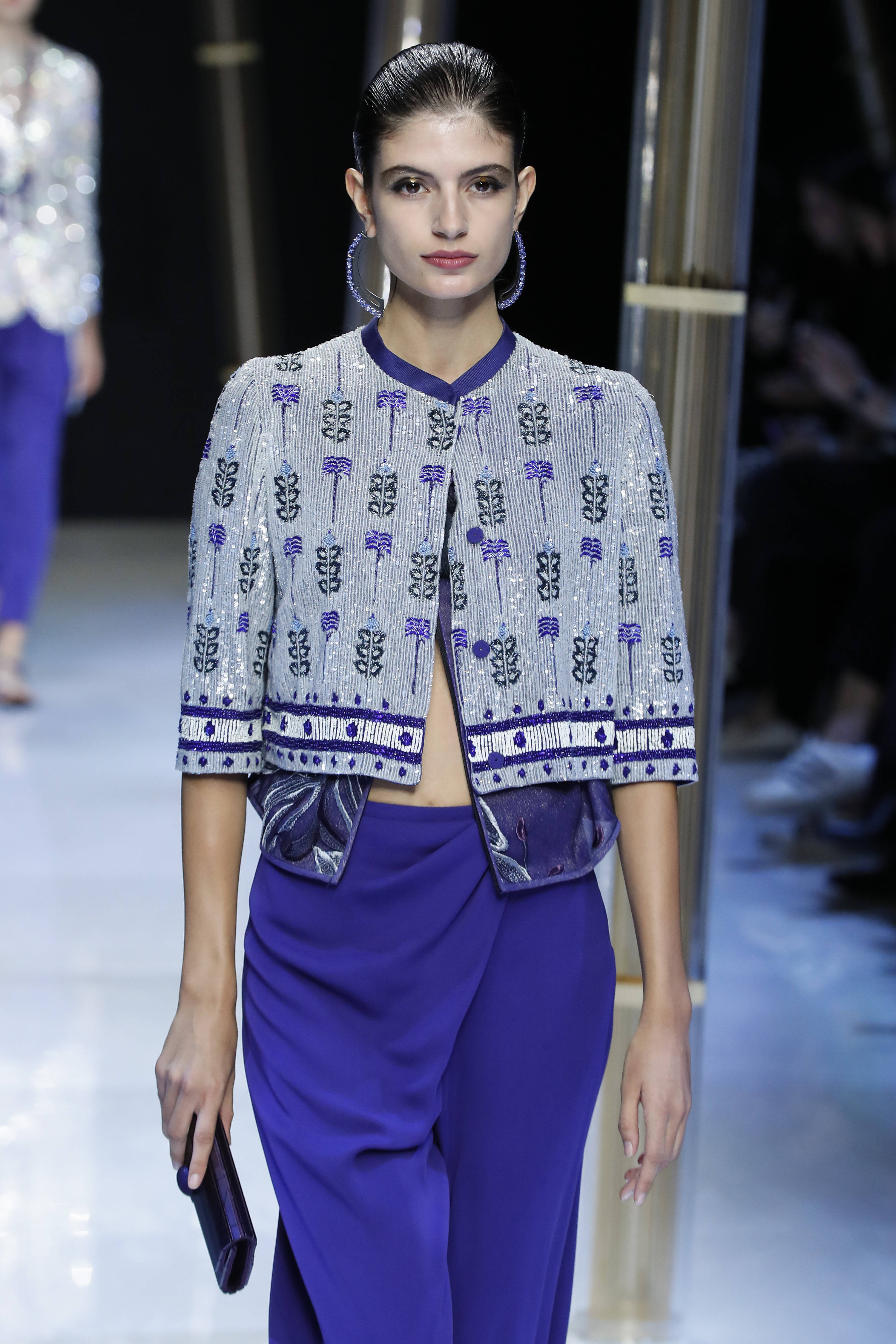 外代二线巴黎时装周,2024乔治阿玛尼时装秀