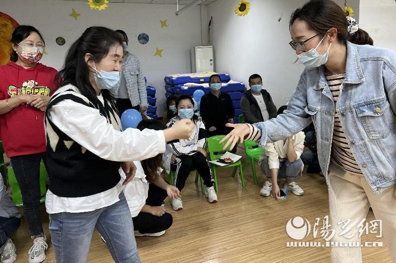 以爱相约、温暖同行——汉台区西关幼儿园秋季家长会活动