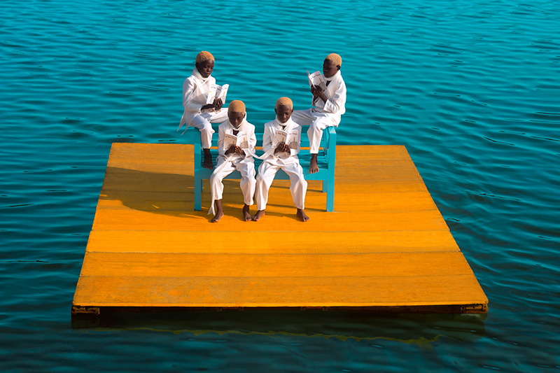 今日消费资讯：BALMAIN带来2022秋冬系列全新大片、YIN隐入驻连卡佛