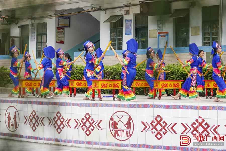 南宁马山县：推进义务教育优质均衡发展