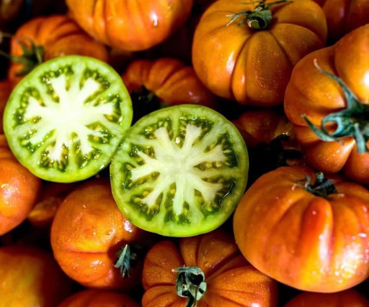 菜市场天花板全打孔,菜市场摊位天花板