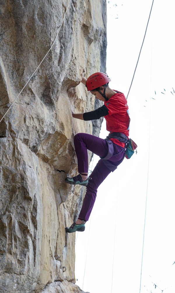 2022中国攀岩自然岩壁系列赛广西马山站11月19日举行