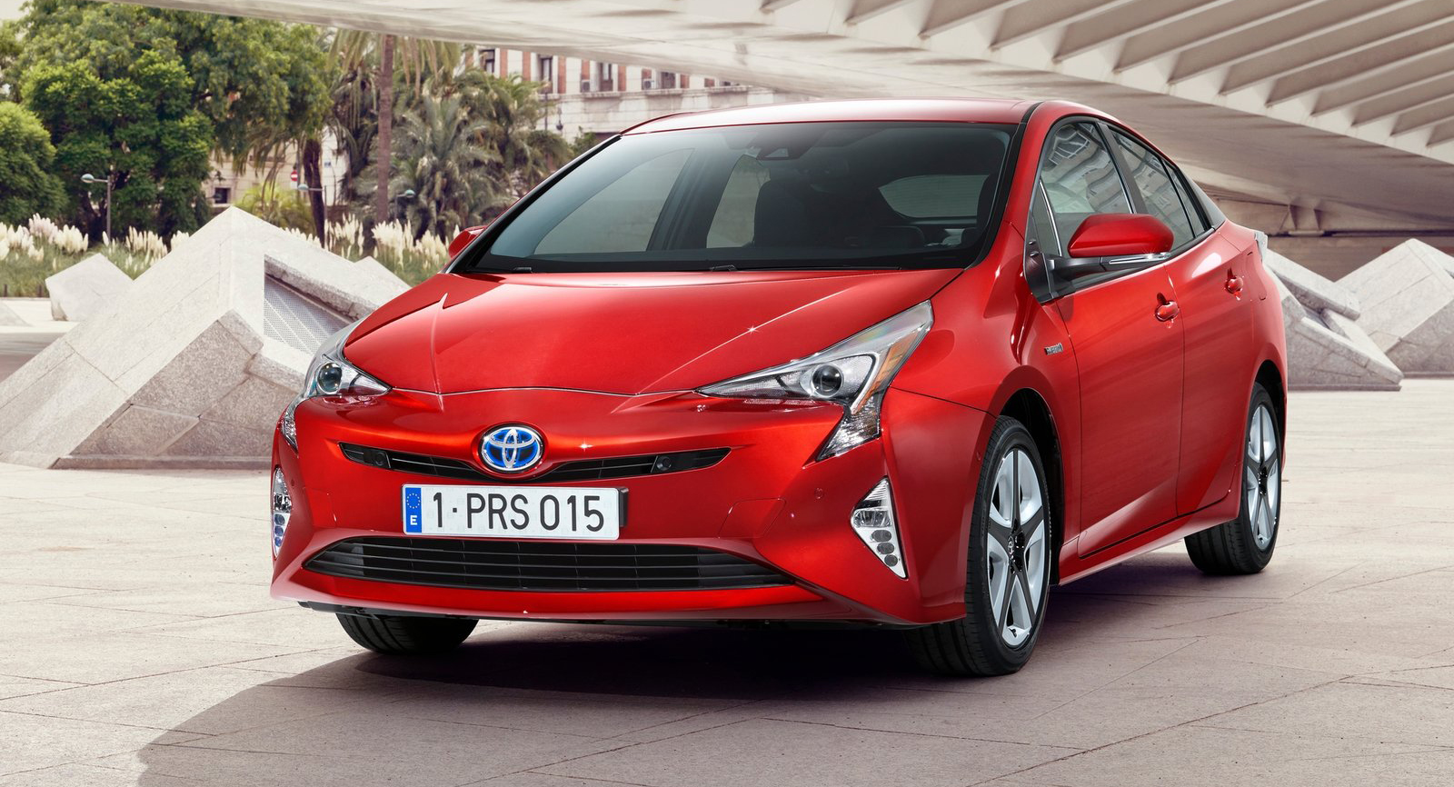 普锐斯2020款七座混动,普锐斯最新款车