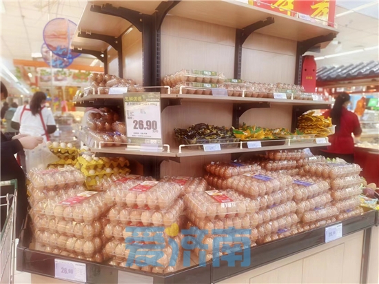 “大白”化身配送员济南各区县全力保障百姓“柴米油盐”充足