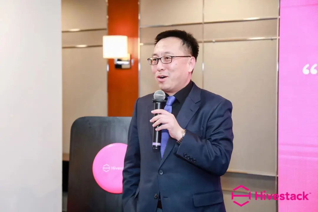 数字营销对传统广告的挑战,户外数字化营销广告