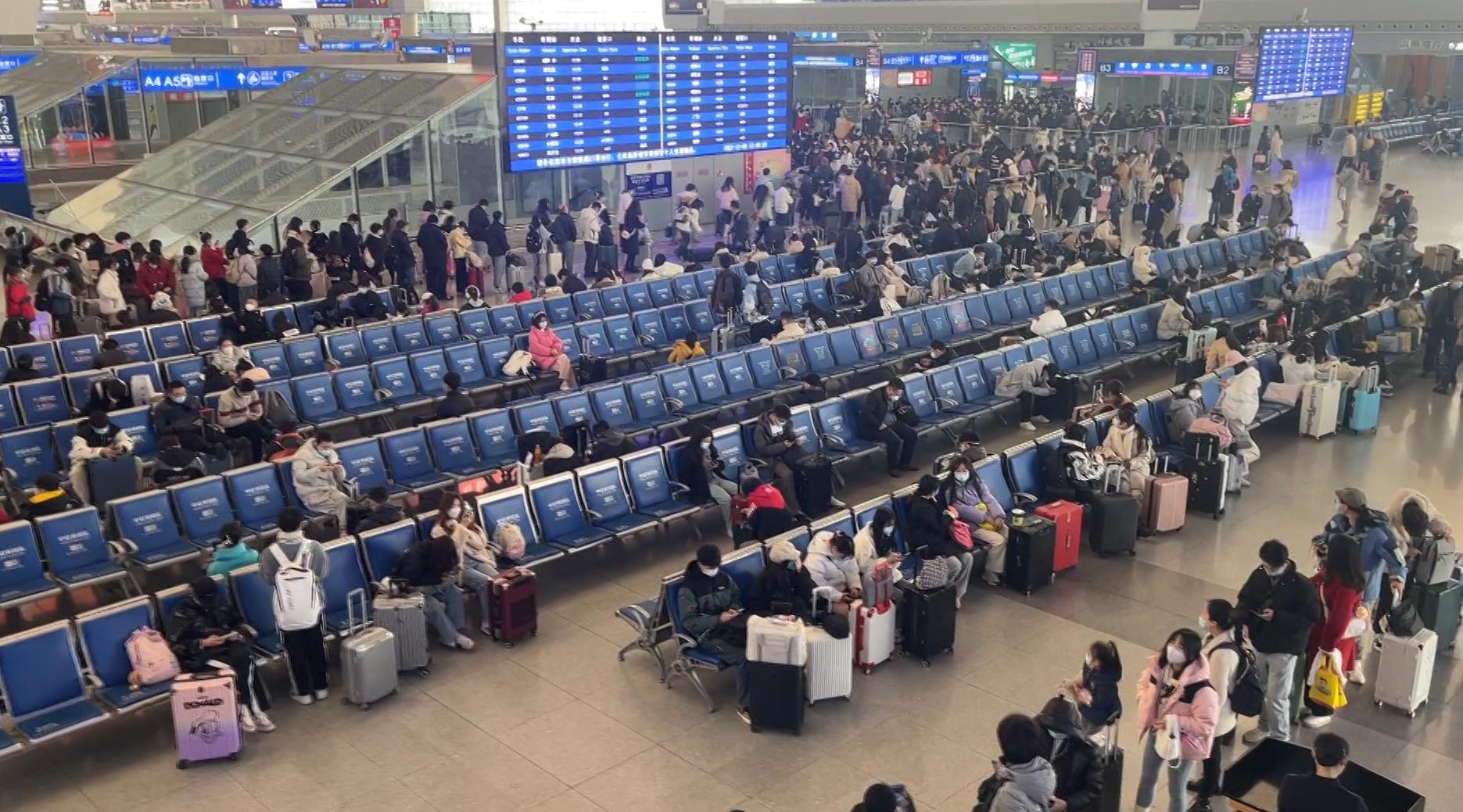 新十条出台后的成都,成都东站新运行图