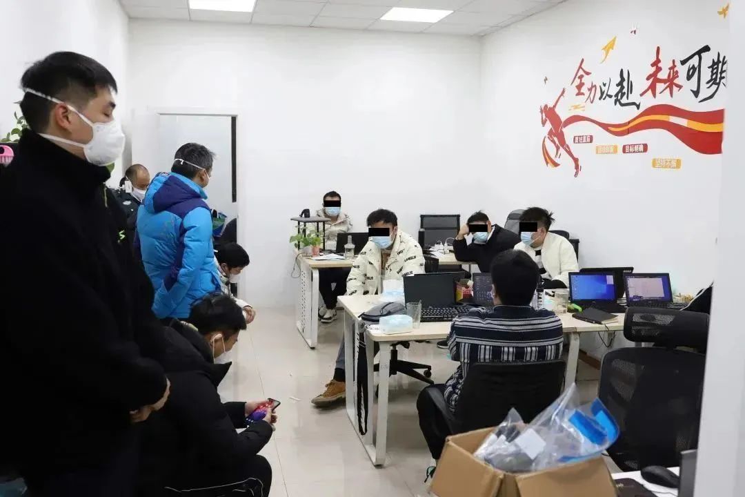 网络彩票赌博破获案件,开设网络赌球被抓有什么后果