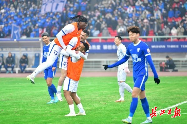 三镇联赛夺冠,三镇队夺冠