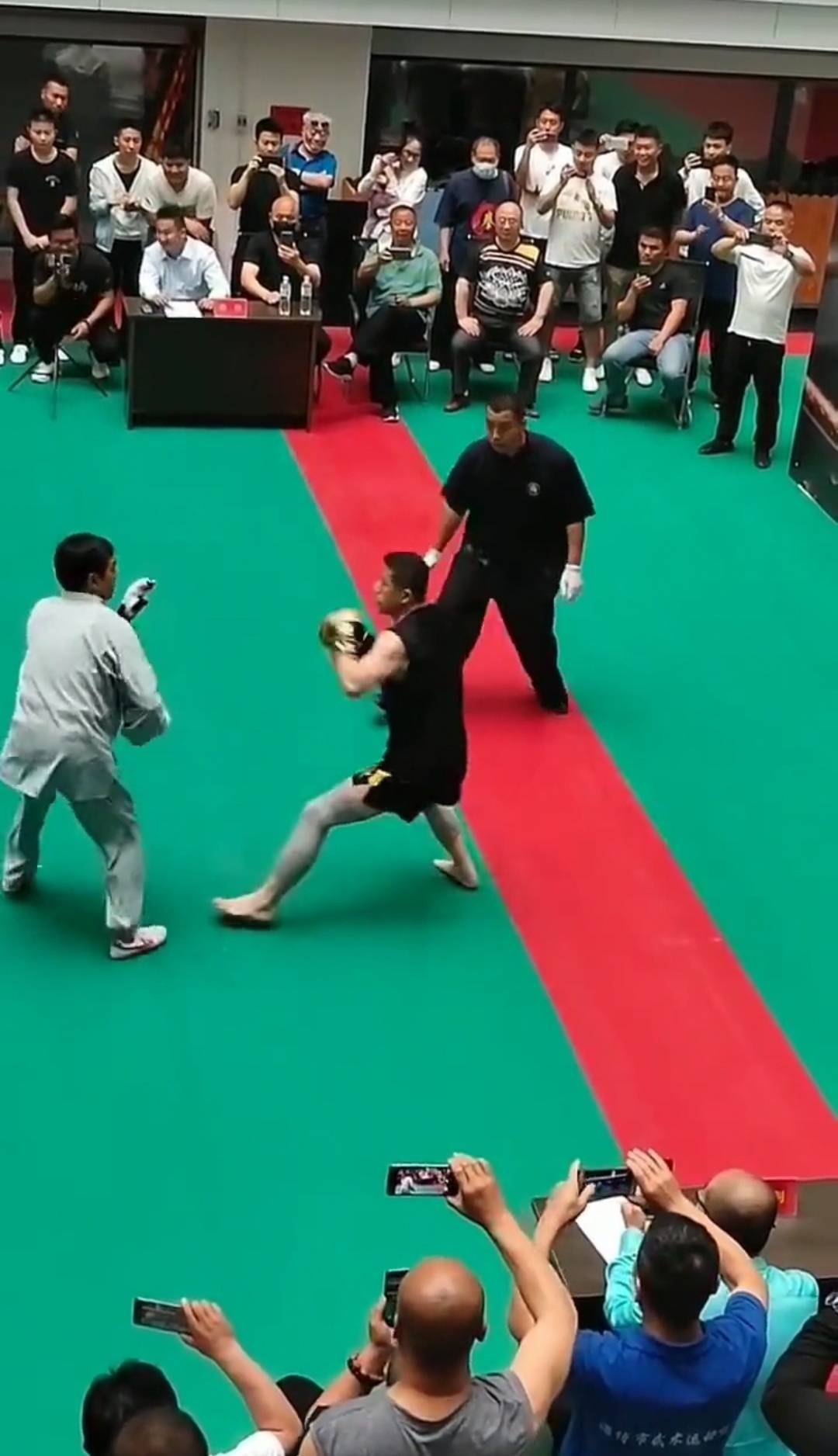 1月涨粉百万遭群嘲，马保国：我是恶搞受害者，抖音快手一半靠我吃饭