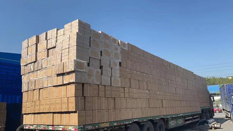 大小姐回公司送外卖,大小姐回家接管公司