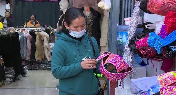 网络中国节·春节丨买新衣过大年！一起去逛民族服饰街