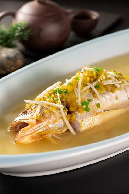 特色年夜饭畅销餐桌上的年味浓,一桌年夜饭成为游子们家的味道