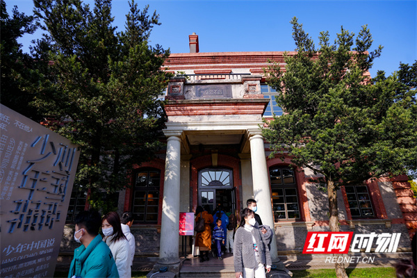 橘子洲头书香浓“网红长沙+文化长沙”魅力绽放