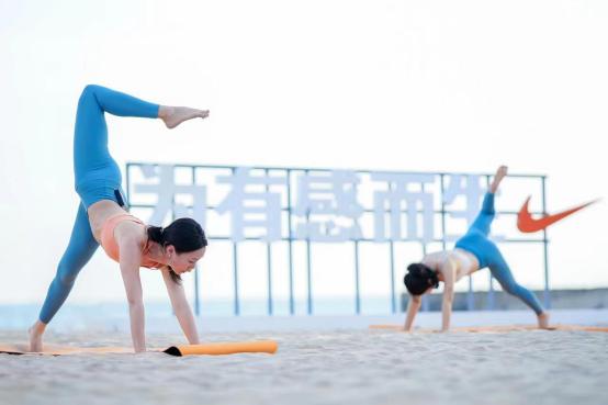 致力女性运动发展，耐克发布NikeZenvy放空系列与NikeGo怒放系列紧身裤