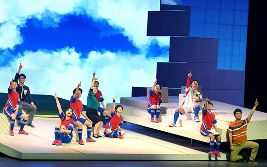 小足球队组团来看《放飞的天空》，中福会儿艺全新音乐剧引发共鸣