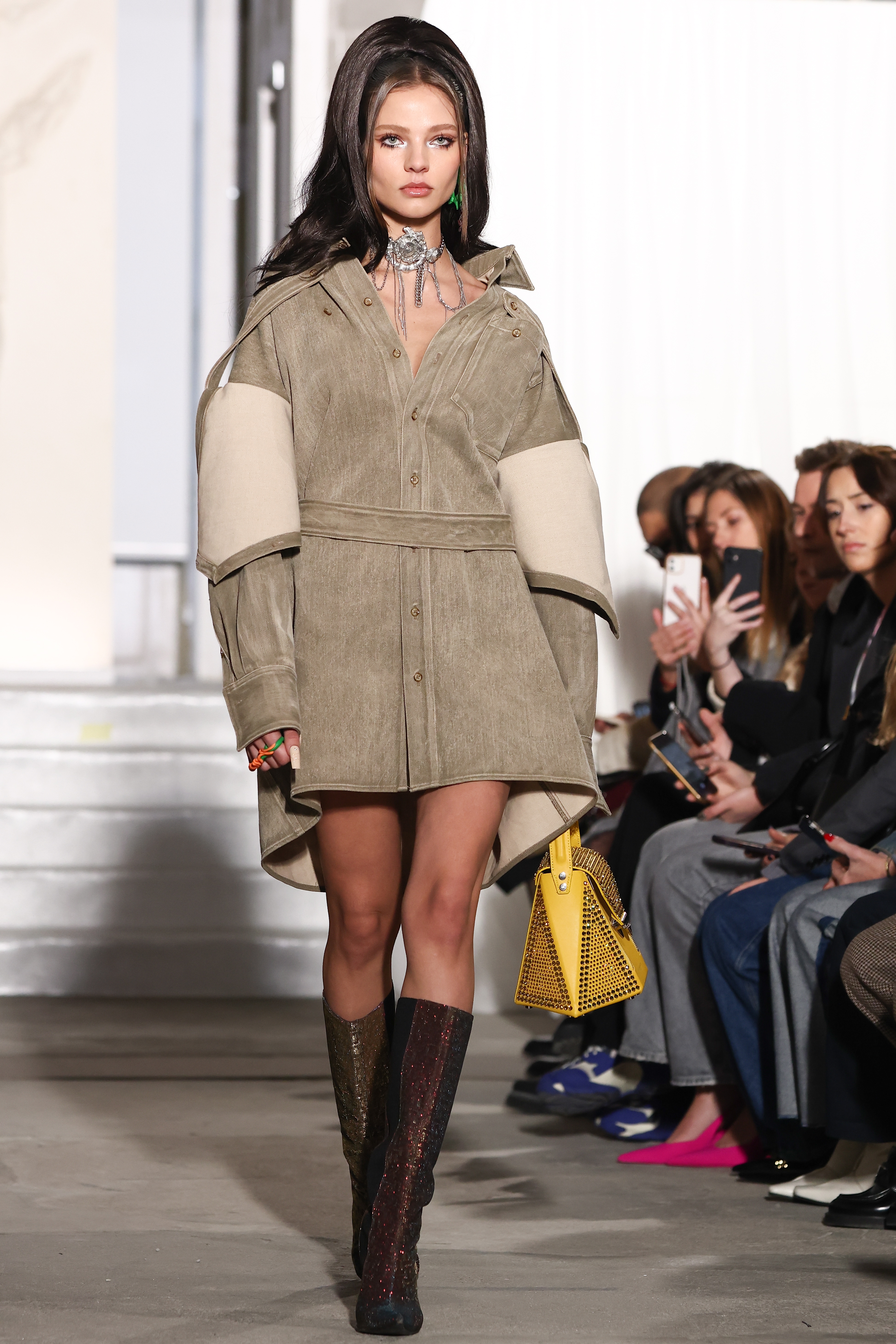 国际时装秀女装秋冬,2018巴黎时装走秀款女装春夏系列