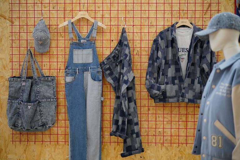 GUESSORIGINALS国内首家门店闪现上海潮酷锋芒等你解锁