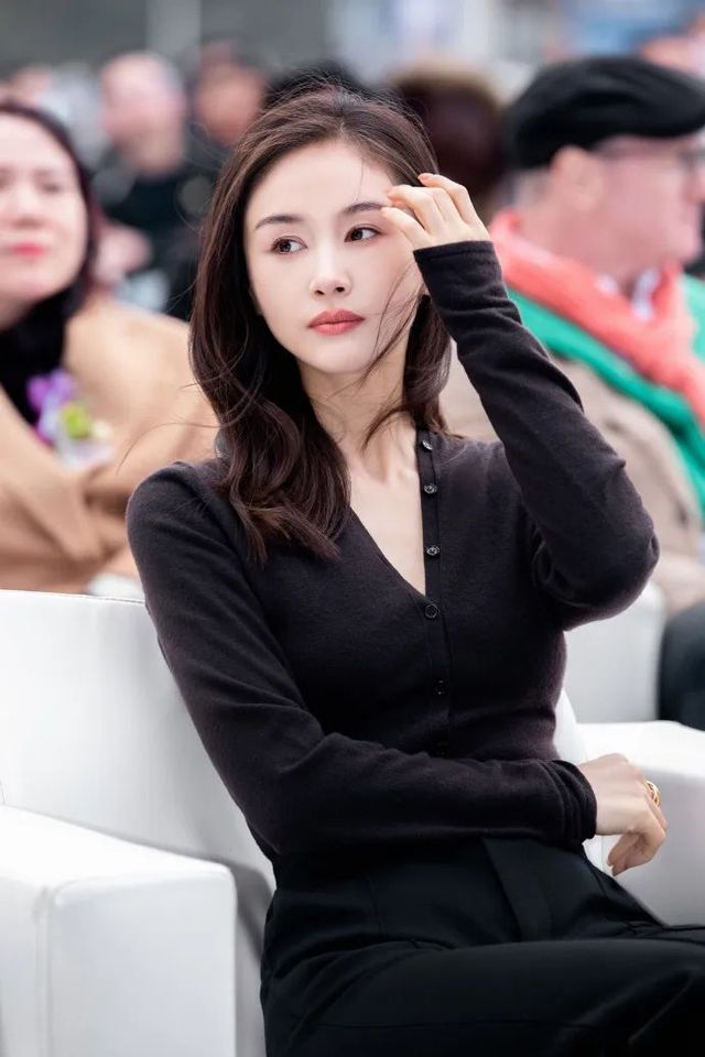 王子文唇妆教程,王子文口红画法