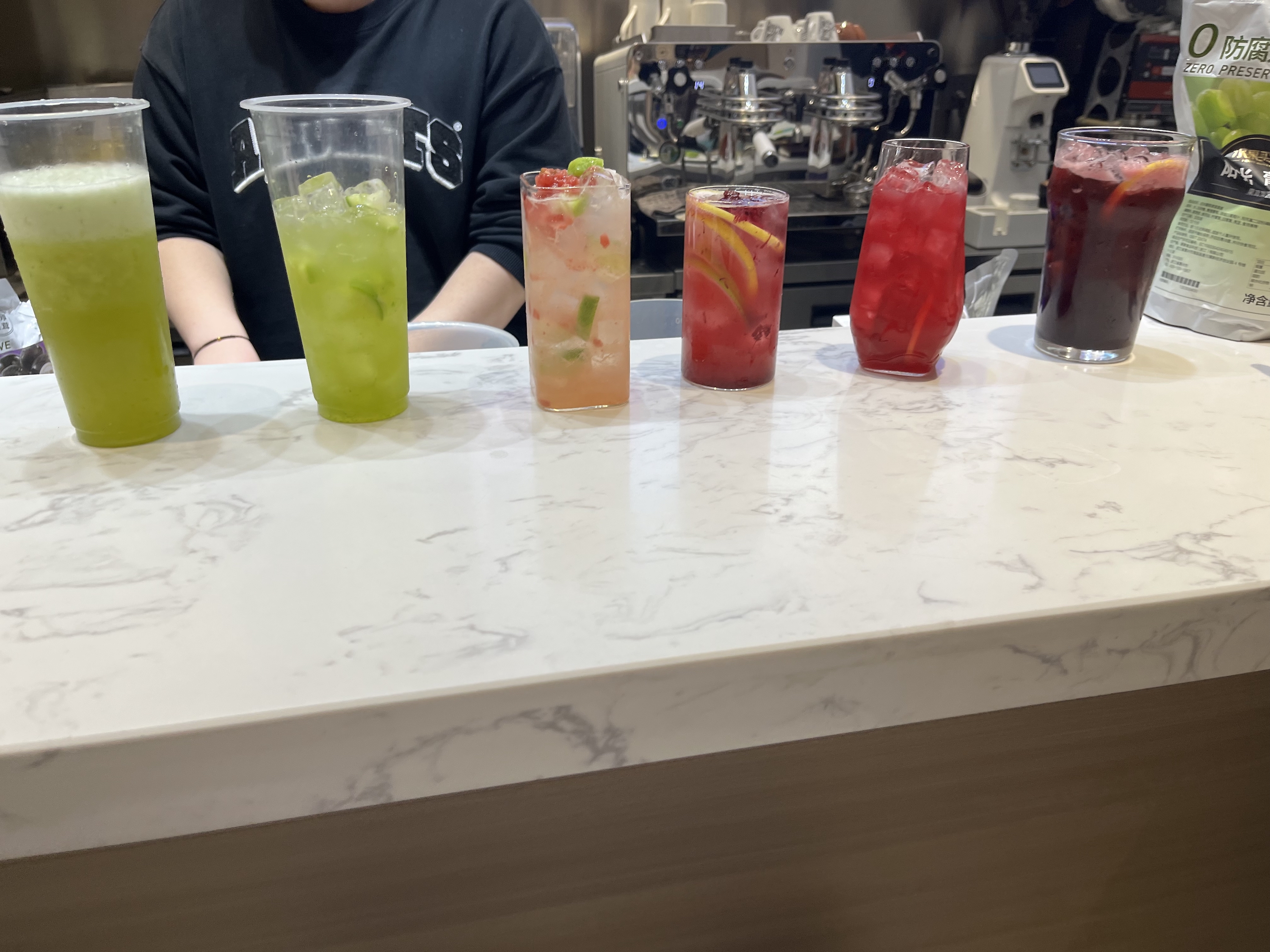 摆地摊一晚赚5000元,摆地摊一天真的能赚1000多块吗