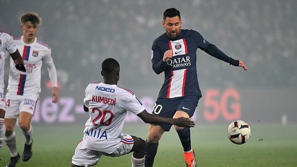 曼联2-0埃弗顿央视,体坛联播