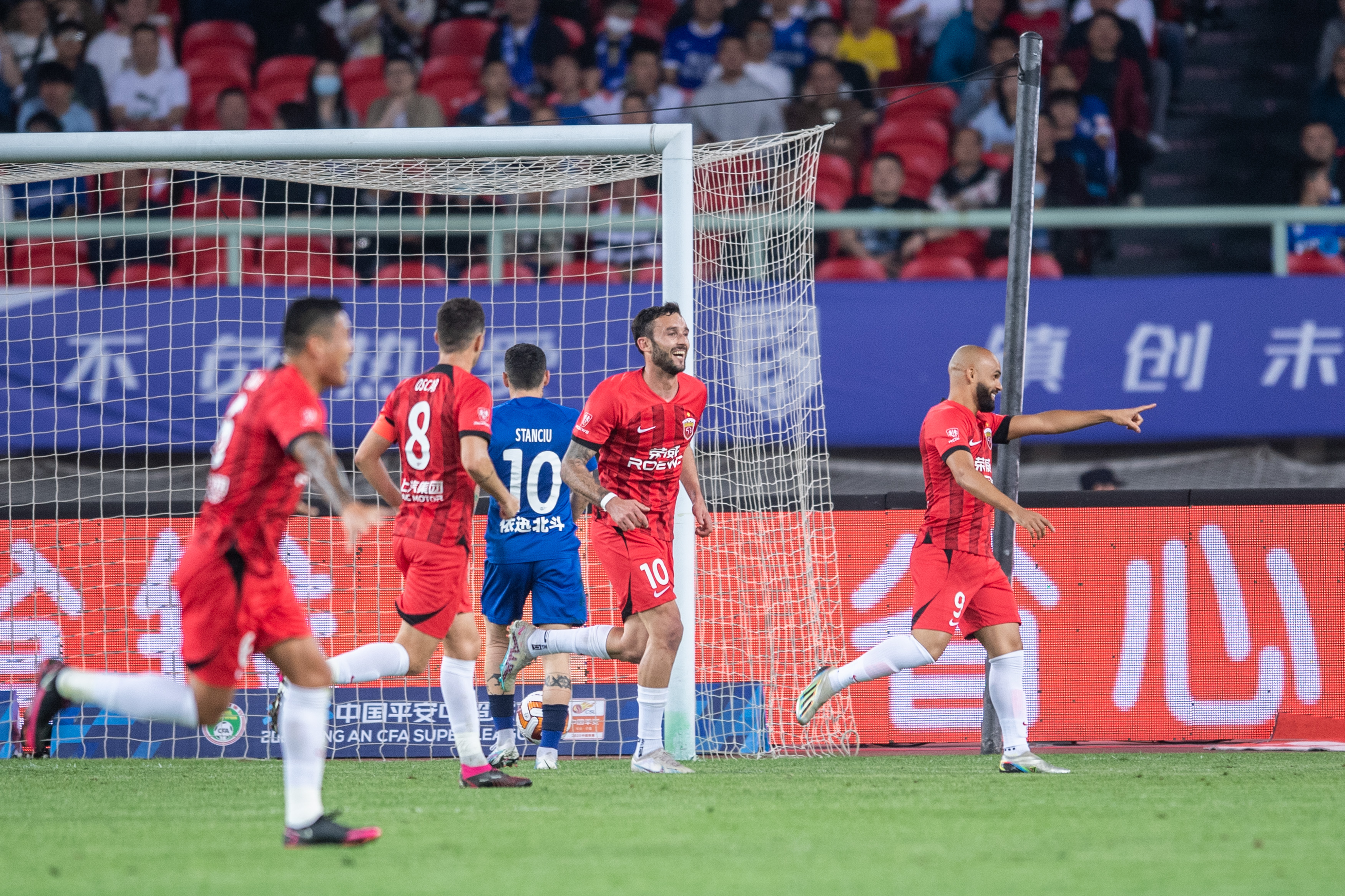 中超武汉三镇vs上海海港,中超武汉三镇0-2上海海港