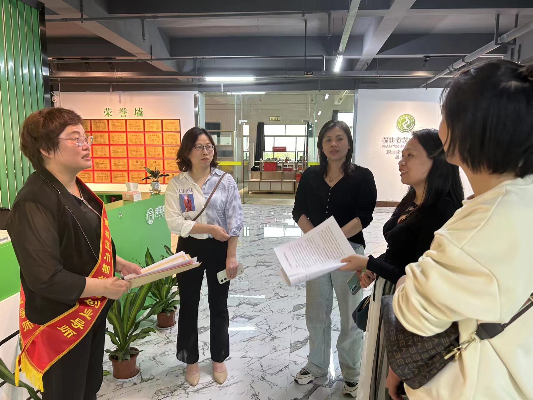 推动实现巾帼创业就业高质量发展,助力巾帼创新创业