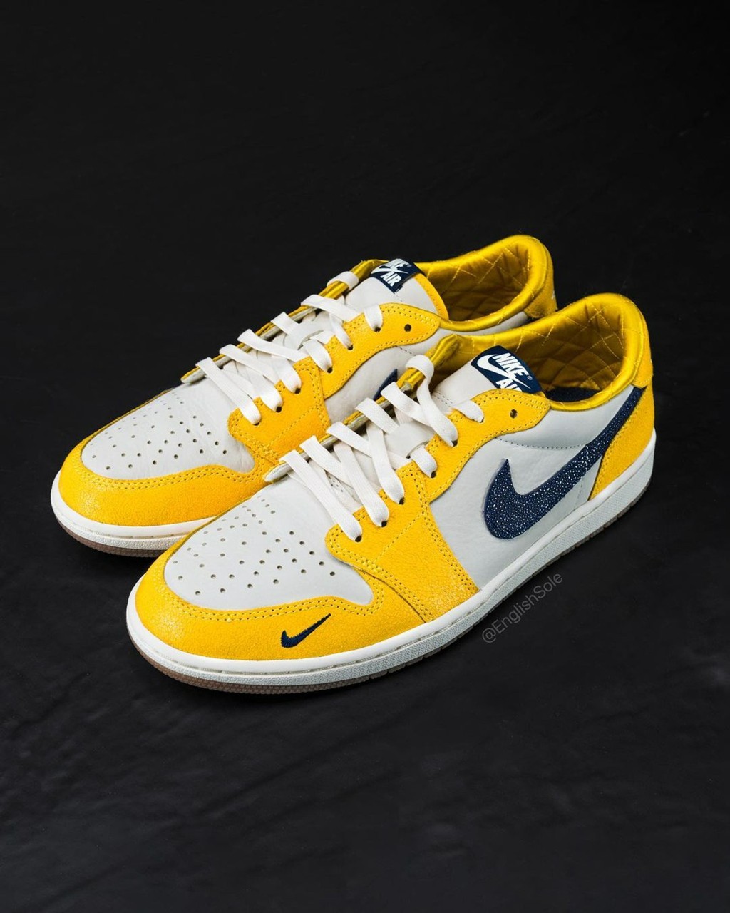 aj1大学新秀,aj1大学蓝白红