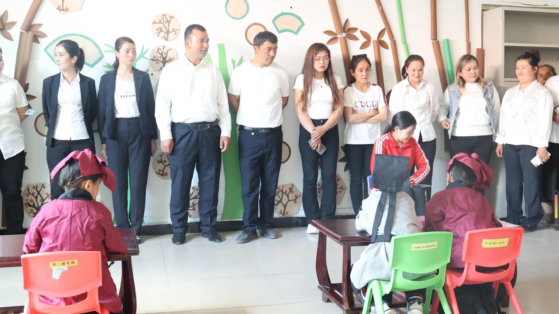 牙哈镇：见证儿童成长携手共育未来