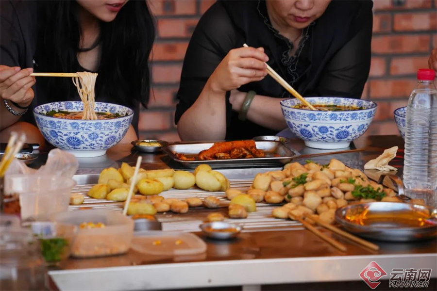 建水古城好吃街,云南建水最不能错过的景点和美食