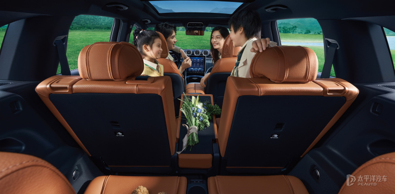 7.6秒破百实测2018款奔驰glc300,深度试驾奔驰glc300l2024款