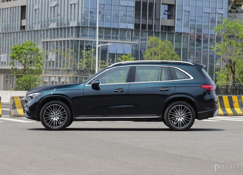 7.6秒破百实测2018款奔驰glc300,深度试驾奔驰glc300l2024款