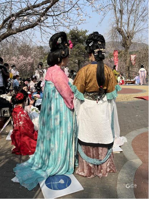 镜像微观|汉服实体店：以“小”众服饰做“大”汉服产业