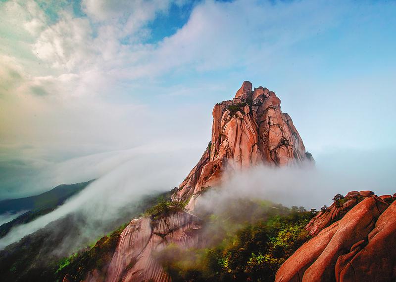 天柱山:千年山水迎高铁诗意皖山舞春华