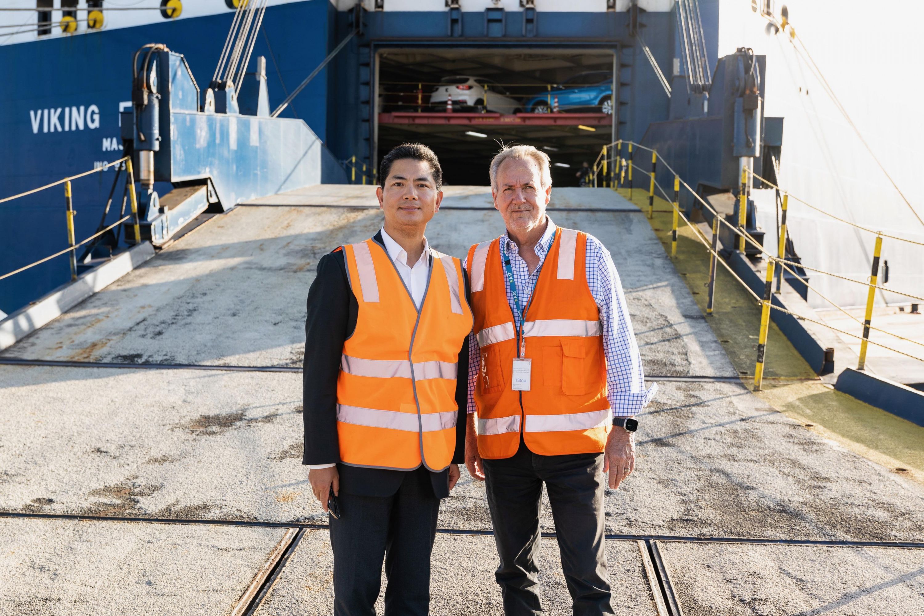 名爵cyberster量产版实车申报,名爵cyberster概念版