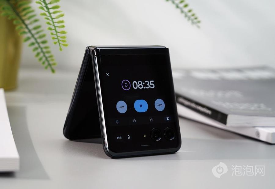 motorazr40ultra折叠屏测试,motorazr40ultra双卡测评