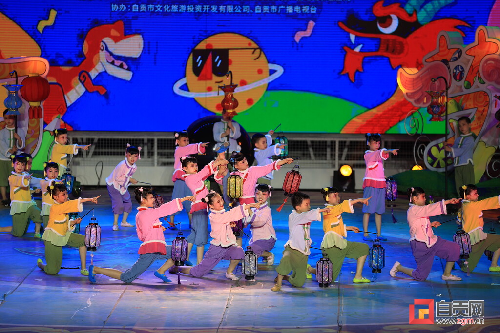 自贡彩灯全球少儿创意征集活动,自贡彩灯绘画