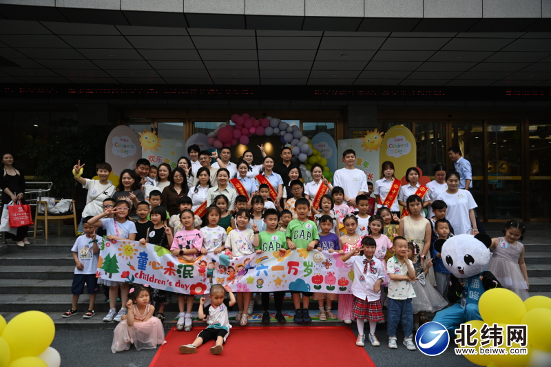 寓教于乐伴孩子共成长,寓教于乐共同成长