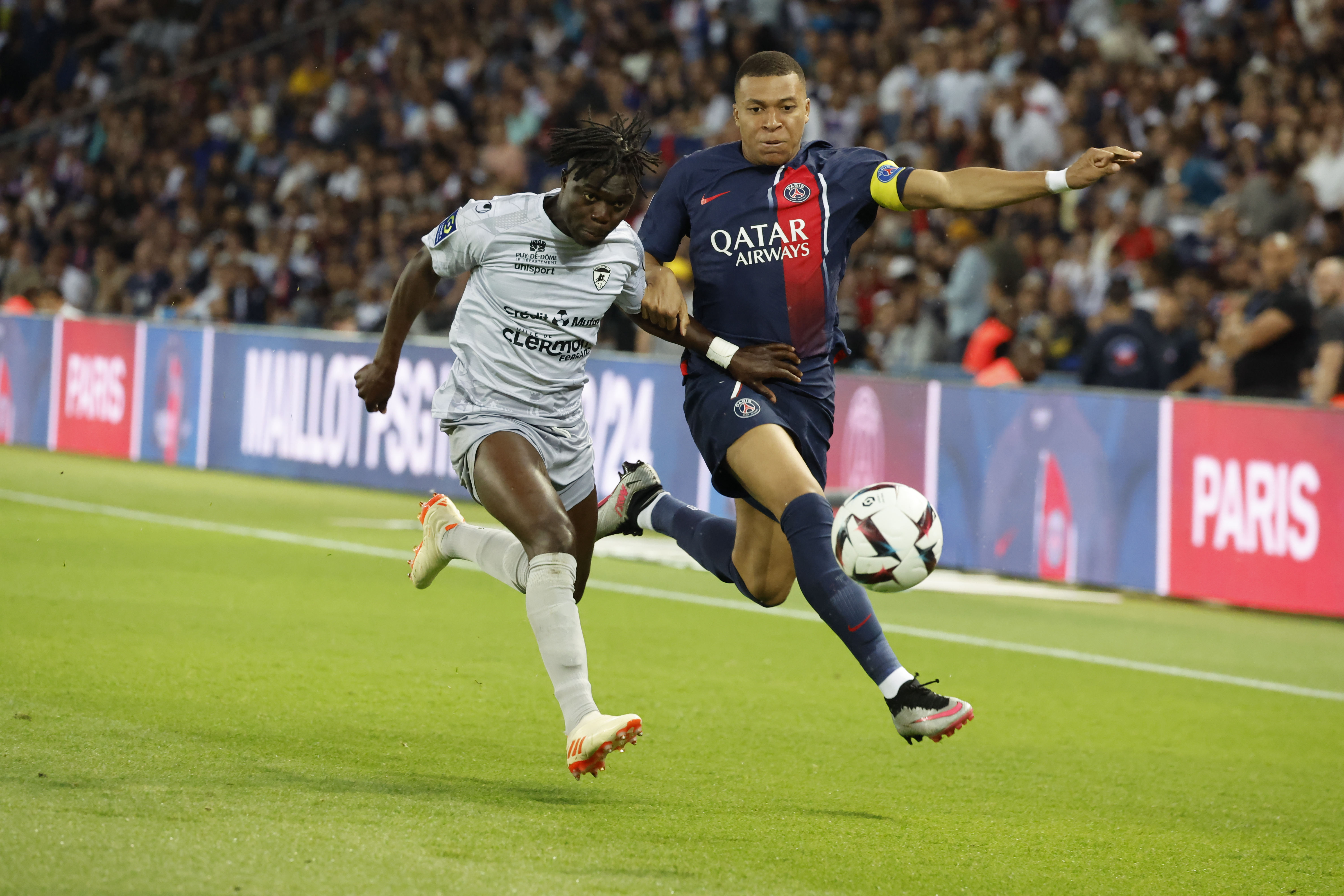 巴黎圣日耳曼提前夺冠纳赛尔,巴黎圣日耳曼夺冠球迷