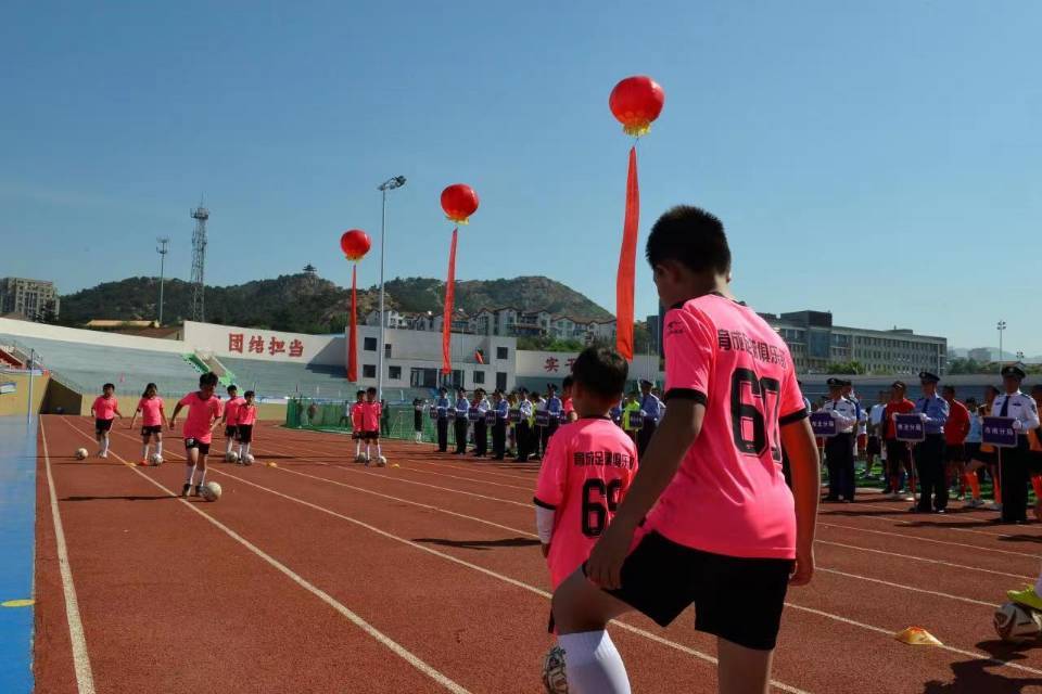 “足”够“警”彩！首届全市公安机关五人制足球比赛开幕