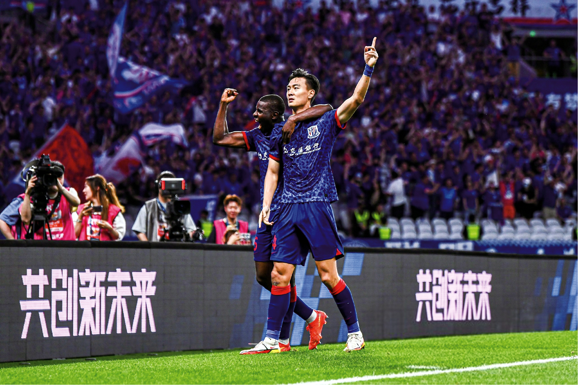 蒋圣龙为啥不踢前锋而是后卫,蒋圣龙禁区过人