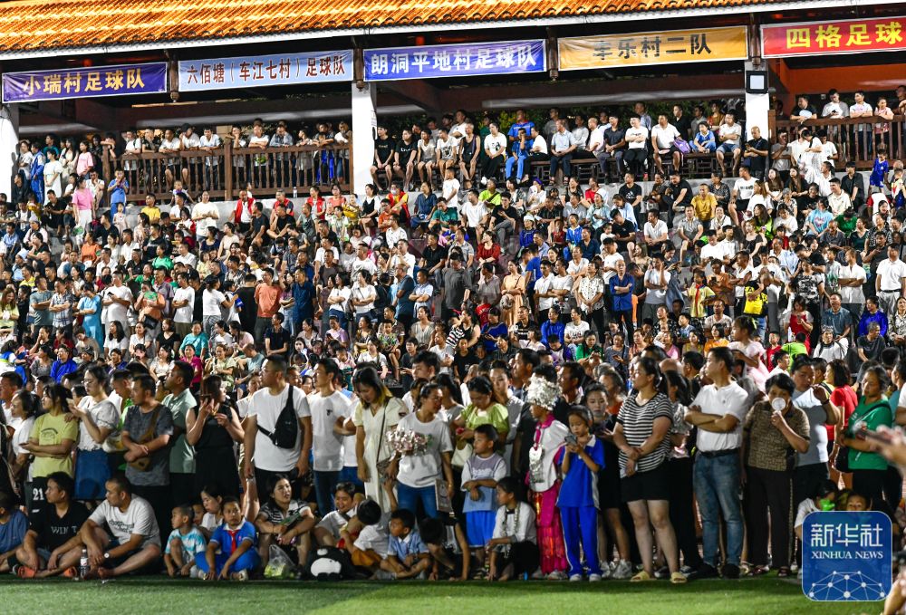 贵州村超掀起夏日足球热,贵州村超足球赛人民日报