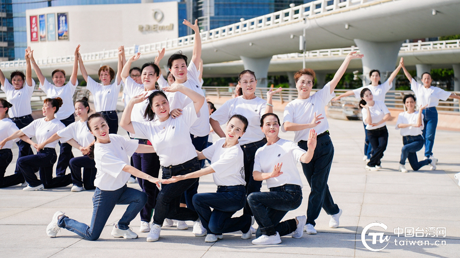 两岸原创广场舞,两岸原创广场舞展演举行