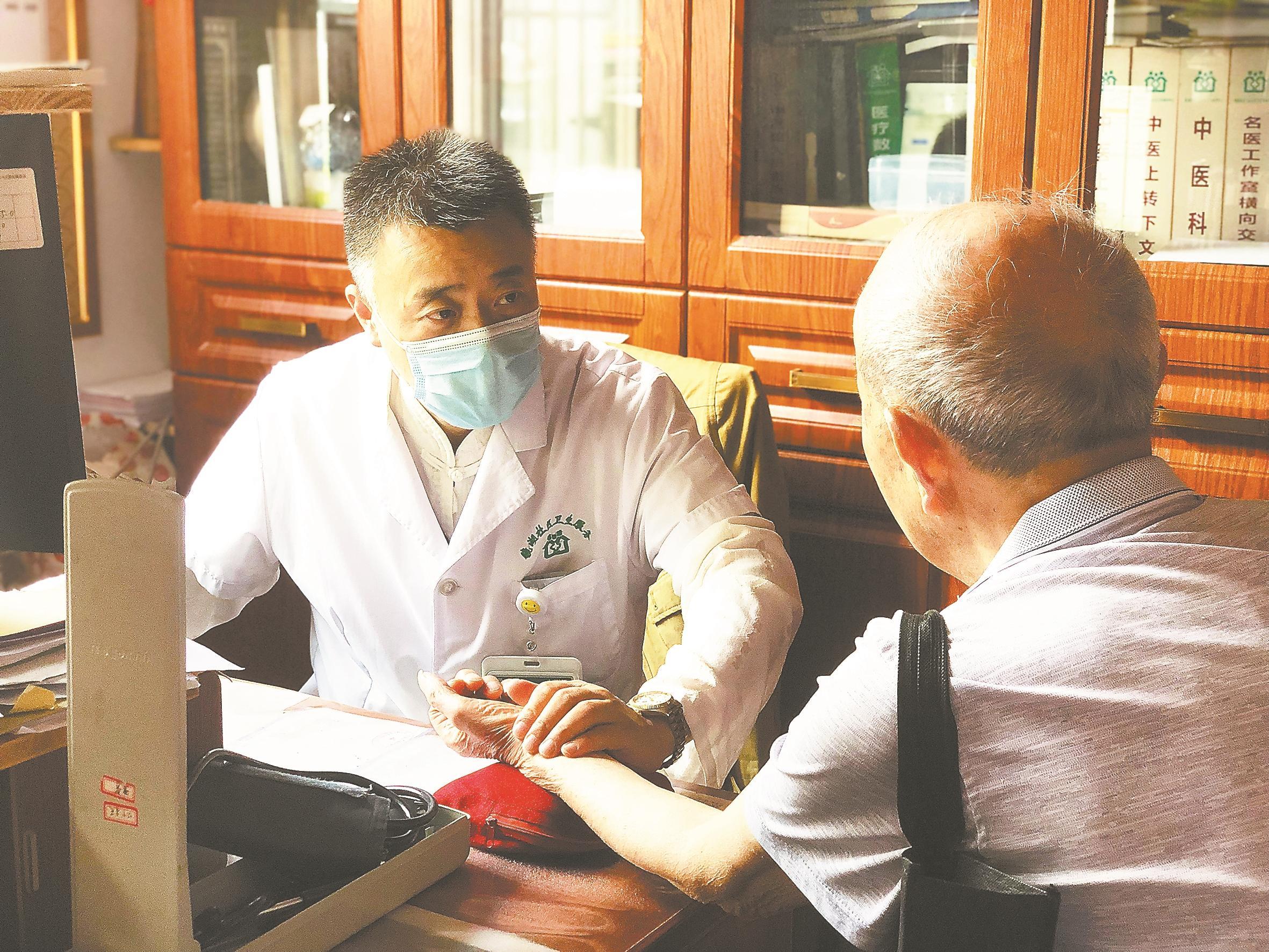 让群众就医再减负,减轻群众看病负担降低就医费用