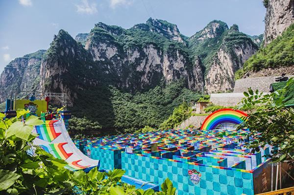 远山如黛近水含烟下一句,远山如黛近水含烟文案