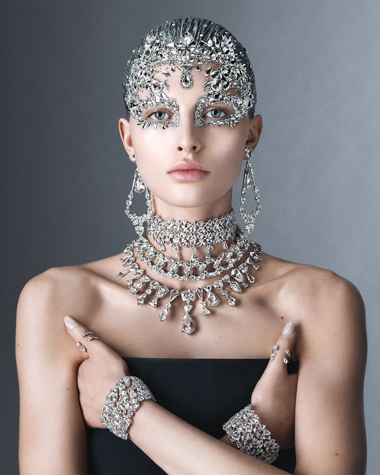 施华洛世奇2024春夏系列广告大片,施华洛世奇新品zodiac处女座